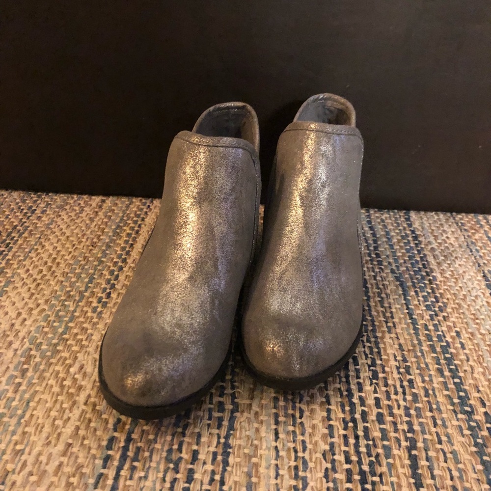 Ankle boots